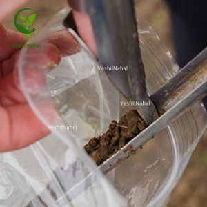 ازمایش کردن اب و خاک